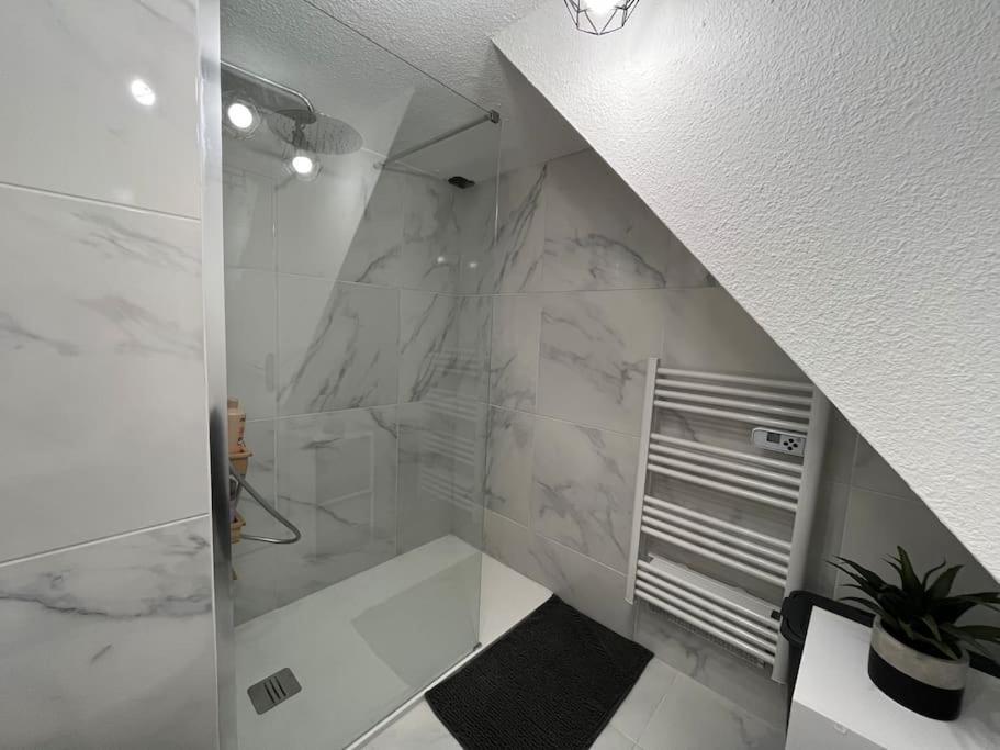 Location De Villa Numero 3 Renovee En Residence เลอบาร์กาแรส ภายนอก รูปภาพ
