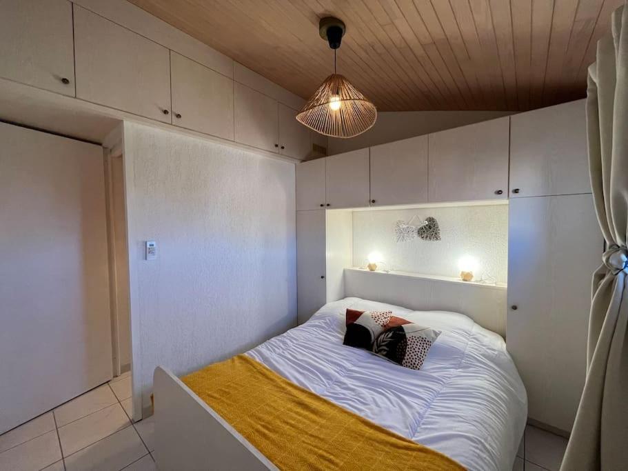 Location De Villa Numero 3 Renovee En Residence เลอบาร์กาแรส ภายนอก รูปภาพ