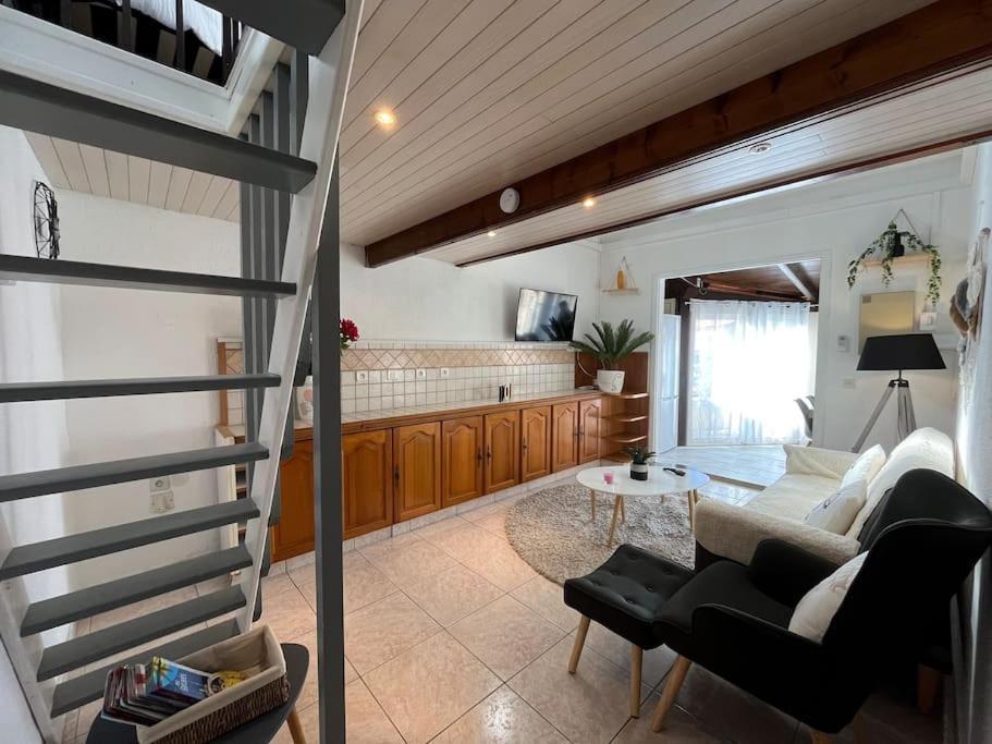 Location De Villa Numero 3 Renovee En Residence เลอบาร์กาแรส ภายนอก รูปภาพ