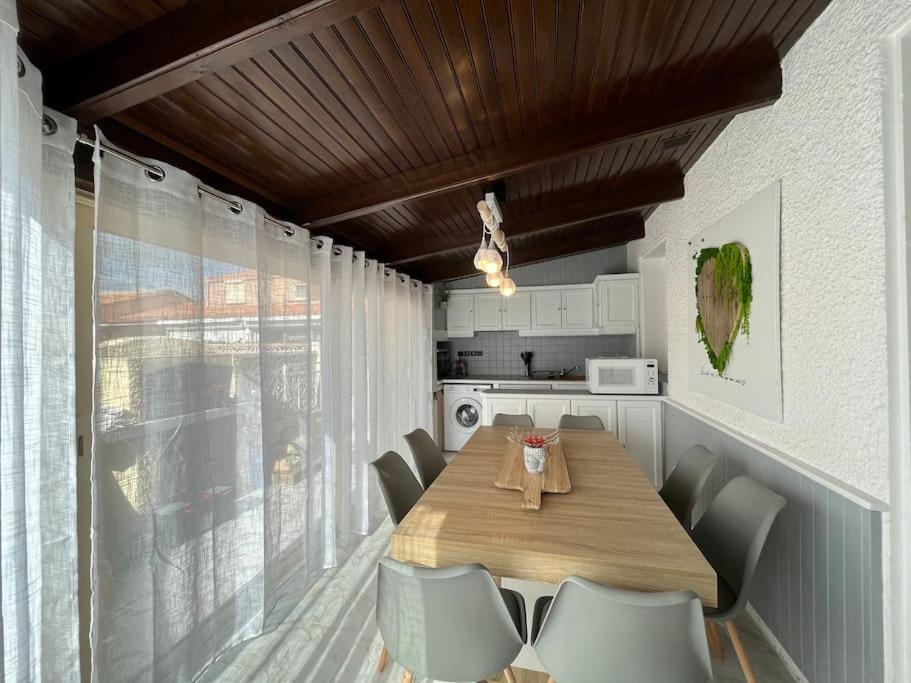 Location De Villa Numero 3 Renovee En Residence เลอบาร์กาแรส ภายนอก รูปภาพ